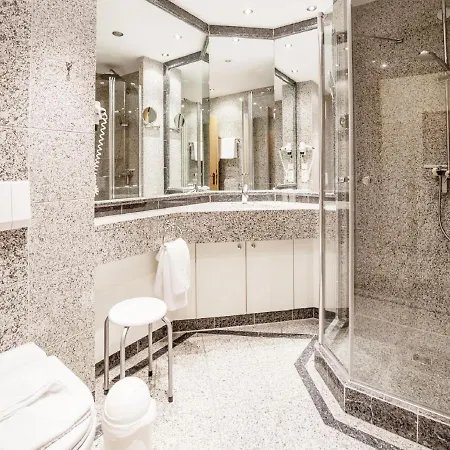 شقة Komfort Appartement Mit 1 Schlafzimmer Und Balkon Im Dachgeschoss 081